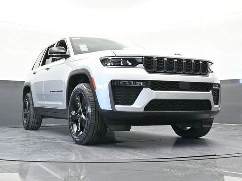 New 2026 Jeep Grand Cherokee Limited w/ Limited Altitude Package RWD image 58