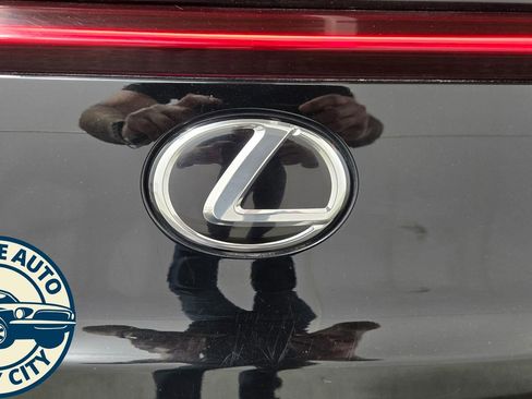Used 2019 Lexus UX 200 FWD image 30