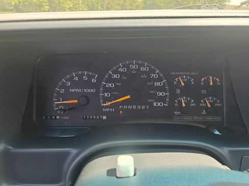 Used 1998 Chevrolet Silverado 1500 4x4 Extended Cab w/ Preferred Equipment Group 2 image 28