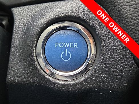 Used 2022 Toyota RAV4 SE image 19