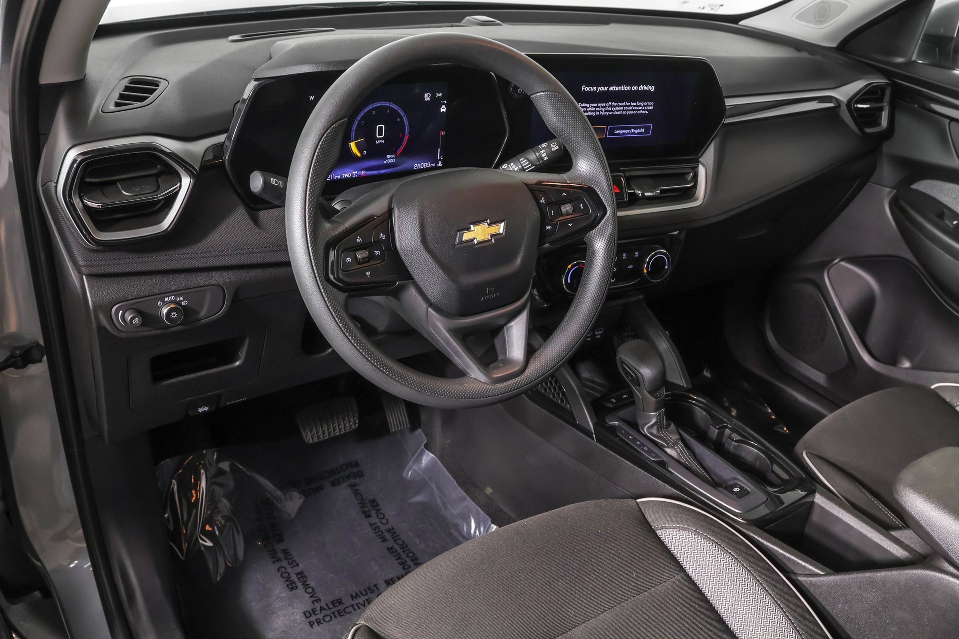 Used 2025 Chevrolet TrailBlazer LT AWD/4WD image 5