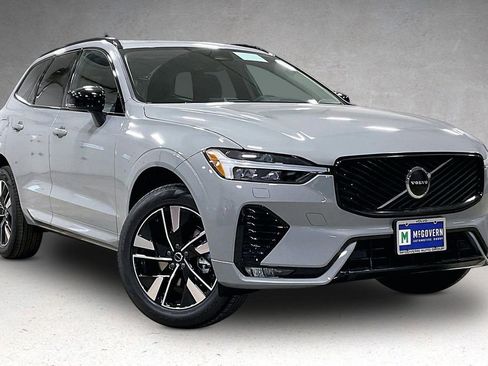 New 2026 Volvo XC60 B5 Core w/ Protection Package Premier image 2