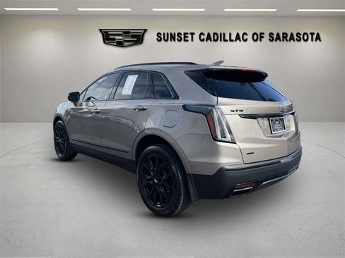 Certified 2022 Cadillac XT5 Sportv w/ Technology Package AWD/4WD image 5