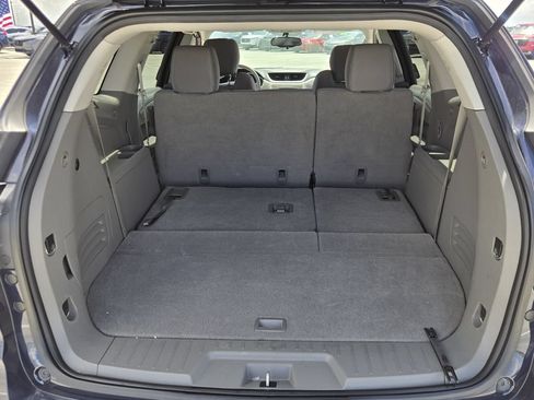 Used 2017 Chevrolet Traverse LS FWD image 15