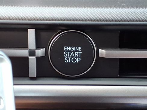 New 2026 Hyundai Santa Fe SE image 10