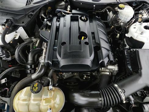 Used 2018 Ford Mustang Coupe RWD image 29