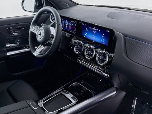 New 2026 Mercedes-Benz GLA 250 4MATIC image 15