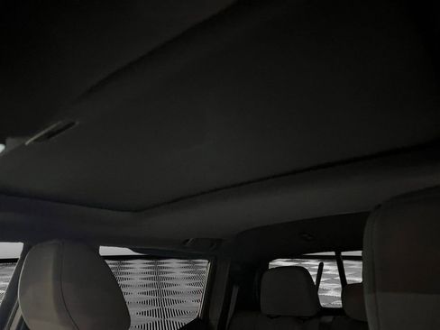 Used 2017 Toyota Tacoma TRD Sport image 39