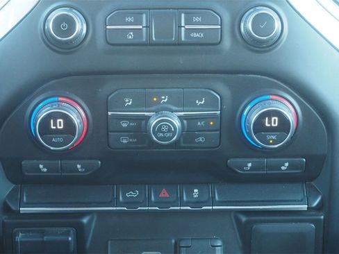 Used 2020 Chevrolet Silverado 2500 LT w/ Convenience Package image 20