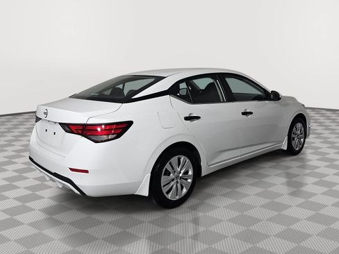 Certified 2025 Nissan Sentra S FWD image 8