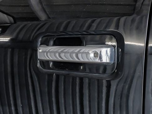Used 2022 Ford F350 XLT w/ XLT Premium Package AWD/4WD image 40