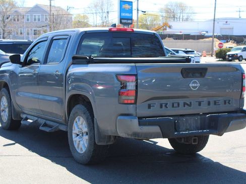 Used 2023 Nissan Frontier SV w/ SV Convenience Package AWD/4WD image 3