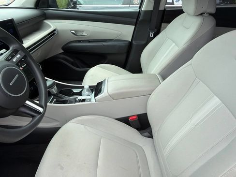 Used 2025 Hyundai Tucson SEL FWD image 3