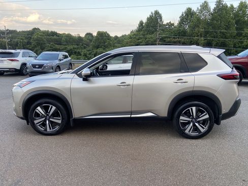 Certified 2023 Nissan Rogue Platinum w/ Platinum Premium Package FWD image 7