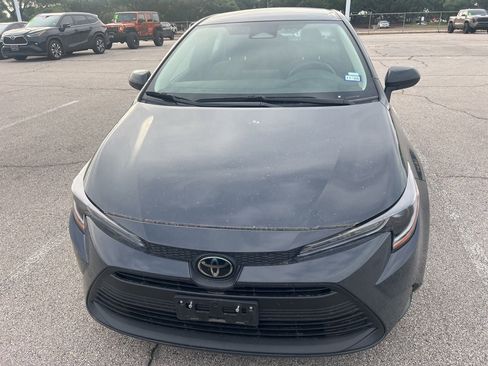 Used 2024 Toyota Corolla LE FWD image 2