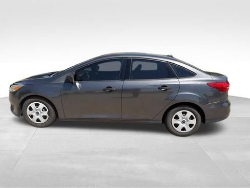Used 2018 Ford Focus S FWD image 7