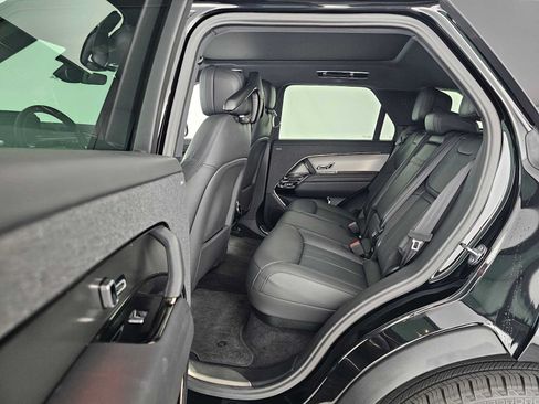 Used 2024 Land Rover Range Rover Sport SVR AWD/4WD image 16