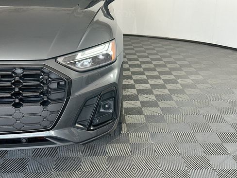 Used 2025 Audi Q5 2.0T Premium w/ Convenience Plus Package AWD/4WD image 9