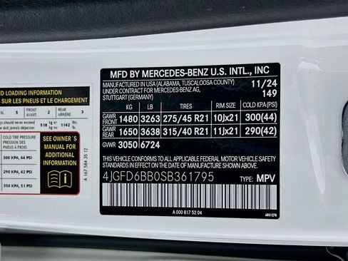 Used 2025 Mercedes-Benz GLE 53 AMG 4MATIC Coupe image 36