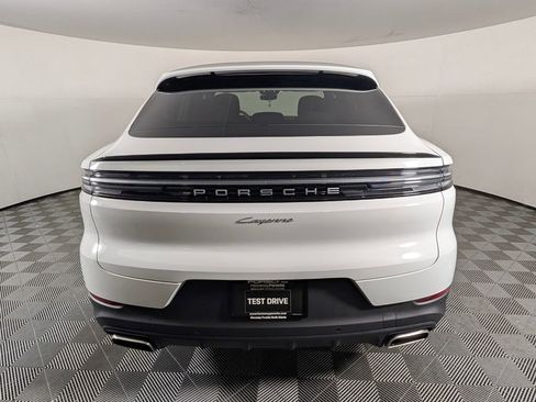 New 2026 Porsche Cayenne Coupe AWD/4WD image 6