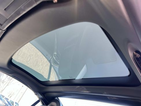 Used 2019 Mercedes-Benz SLC 300 image 27