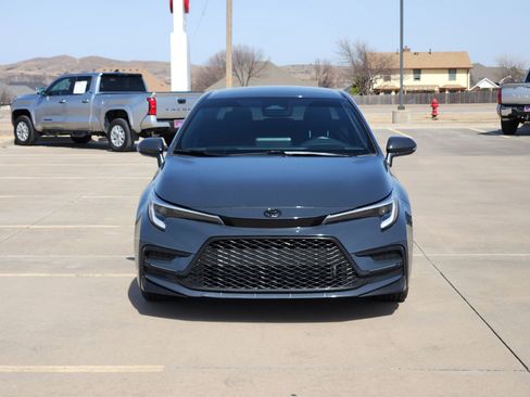 Used 2024 Toyota Corolla SE image 6