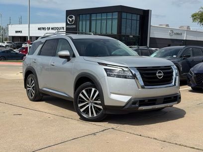 Used 2024 Nissan Pathfinder Platinum