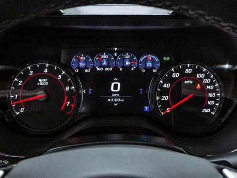 Used 2021 Chevrolet Camaro SS RWD image 21