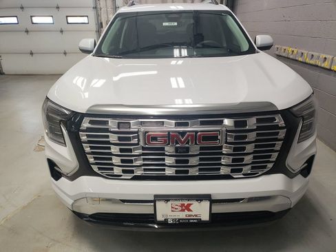 New 2027 GMC Terrain Denali w/ LPO, Floor Liner Package AWD/4WD image 6