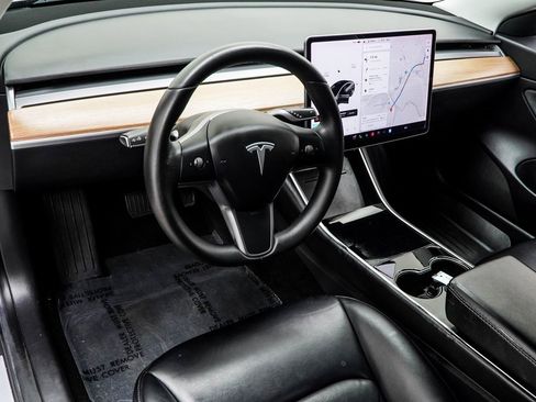 Used 2019 Tesla Model 3 Mid Range image 15
