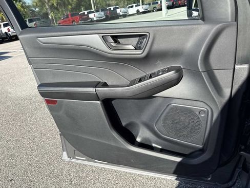 Used 2025 Ford Escape Active FWD image 17