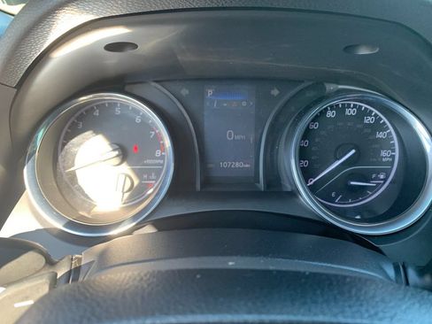 Used 2020 Toyota Camry SE FWD image 29