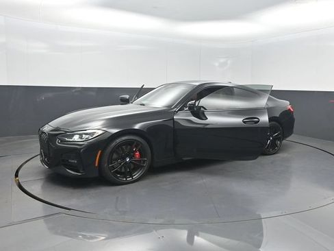 Used 2021 BMW 430i Coupe w/ M Sport Package RWD image 39
