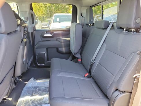 New 2026 GMC Sierra 1500 SLE w/ X31 Off-Road Package image 7
