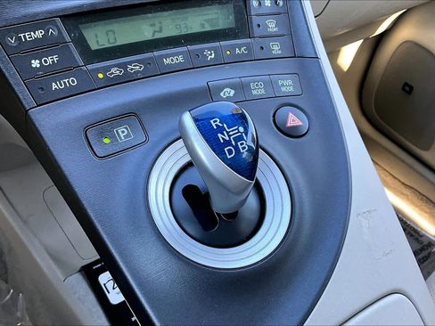 Used 2011 Toyota Prius Three w/ Navigation Pkg FWD image 34