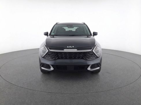 Used 2024 Kia Sportage LX image 2