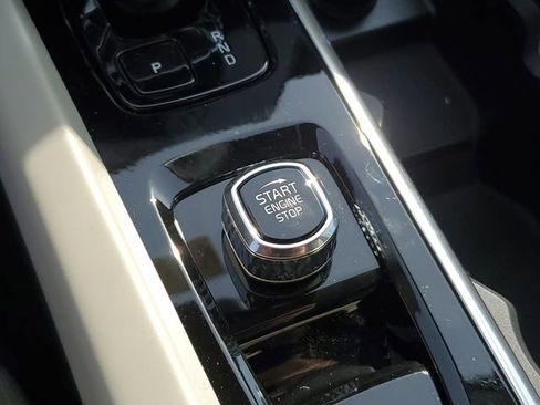 New 2026 Volvo XC60 B5 Ultra w/ Protection Package Premier image 18