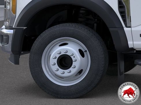 New 2026 Ford F450 XL w/ XL Chrome Package RWD image 20