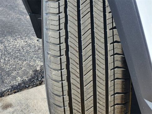 New 2026 Chevrolet Equinox LT w/ Convenience Package II image 14