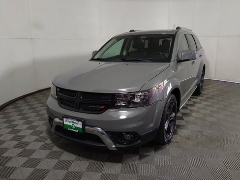 Used 2020 Dodge Journey Crossroad FWD image 15