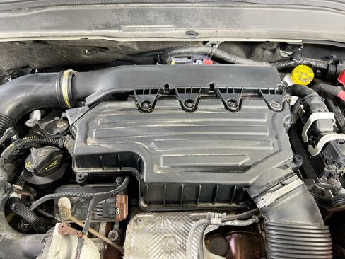 Used 2022 Jeep Renegade Latitude w/ Convenience Group image 29