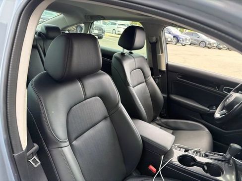 Used 2024 Honda Civic Touring image 11