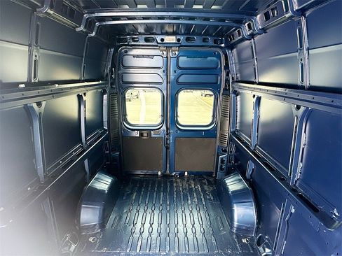 Used 2024 RAM ProMaster 3500 w/ Cold Weather Group image 13