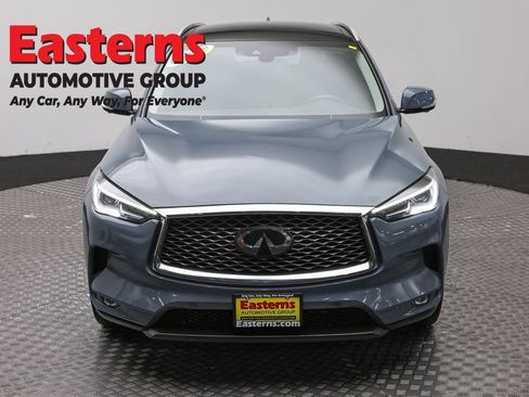 Used 2022 INFINITI QX50 Essential AWD/4WD image 2