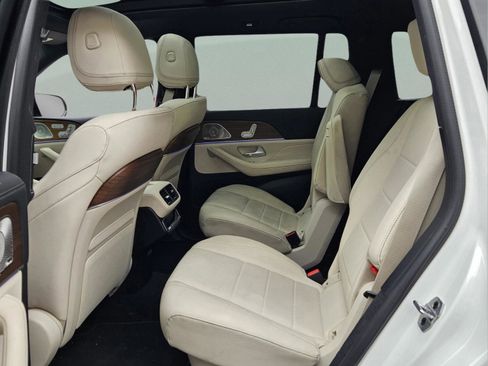 Used 2025 Mercedes-Benz GLS 450 GLS 450 image 19