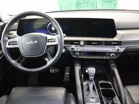 Used 2025 Kia Telluride SX Prestige image 17