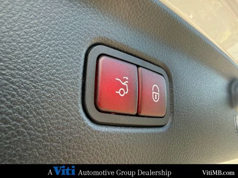 Certified 2024 Mercedes-Benz S 580 4MATIC Sedan image 25