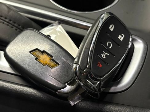 Used 2018 Chevrolet Equinox Premier AWD/4WD image 39