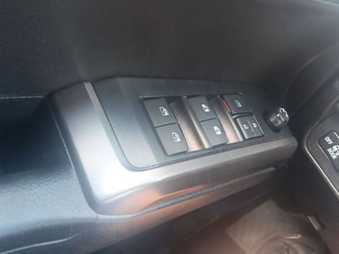Used 2023 Toyota Tacoma TRD Off-Road w/ Advanced Technology Package AWD/4WD image 22