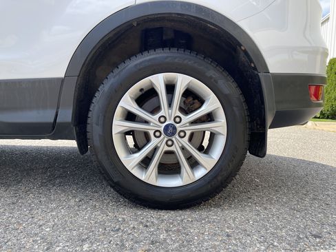 Used 2018 Ford Escape SE w/ SE SYNC Package AWD/4WD image 21